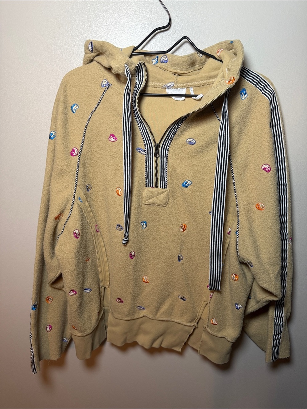 Urban Outfitters Ying Yang Embroidered Tan Fleece Quarter Zip Pullover XS/S